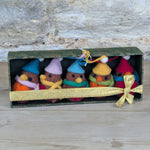 Load image into Gallery viewer, Set of 5 Hanging Felt Robin Decs
